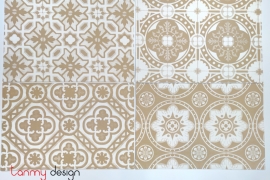 Set of 4 yellow/white placemats printed with Anciennes-Sol pattern